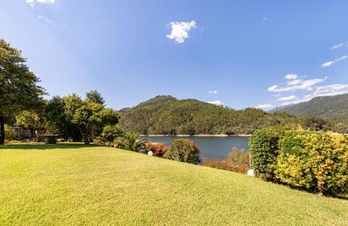 Rio Caldo Chalet De Esquí | Chalé da Caniçada By Sé Apartamentos
