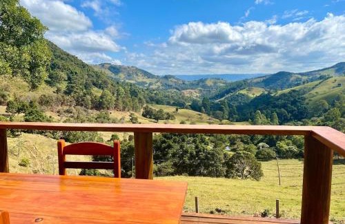 Corrego do Bom Jesus Casa | Chalé Mirante Da Colina 9, com hidromassagem privativa, café da manhã e piscina