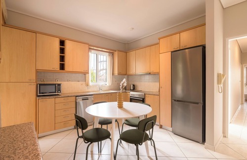 Khalandrion Apartamento | Chalandri Living: 3-Bedroom Luxury Apartment
