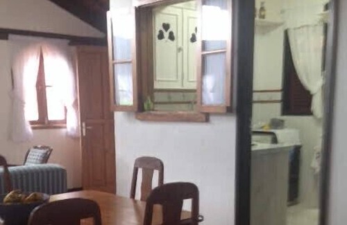 Nogueira Casa | Chale Azul - Serra - Nogueira - Calembe - Petrópolis RJ -
