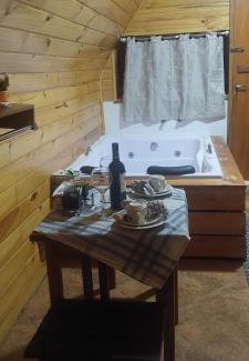 Vila Inglesa Otro | Chale com hidromassagem da Vick