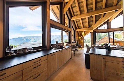 La Toussuire Chalet De Esquí | Chalet auf den Pisten mit Sauna und Aiguilles d'Arves Blick