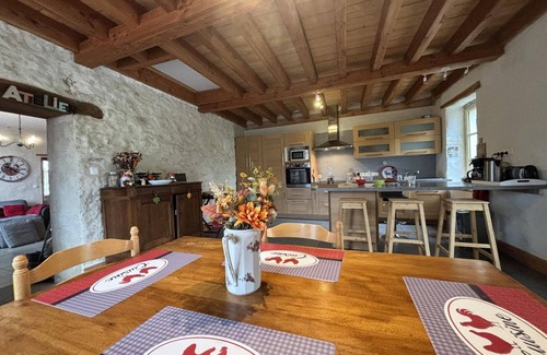 Saint-Bonnet-de-Rochefort Cabaña | Casa rural con encanto en Saint-Bonnet-de-Rochefort – jardín, terraza y cerca del río