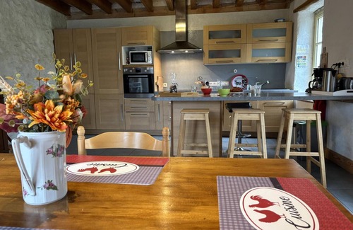 Saint-Bonnet-de-Rochefort Cabaña | Casa rural con encanto en Saint-Bonnet-de-Rochefort – jardín, terraza y cerca del río