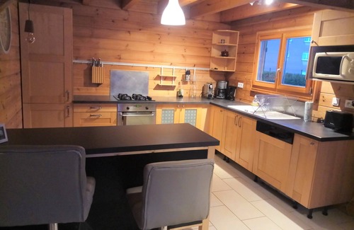 Saint-Maurice-sur-Moselle Chalet De Esquí | "Chalet des Brocards at the foot of the Ballon d'Alsace, pets welcome!