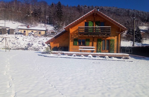 Saint-Maurice-sur-Moselle Chalet De Esquí | "Chalet des Brocards at the foot of the Ballon d'Alsace, pets welcome!