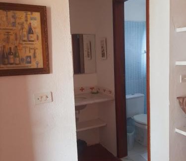 Pacatuba Casa | CHALE PERTO DA PRAIA COM DUAS SUITES E VARANDAO