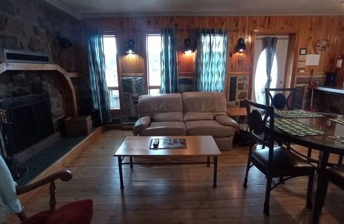 Saint Zenon Chalet De Esquí | Chalet à Louer, Bord de Lac, Saint-zénon, Lanaudière, Canada
