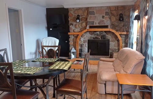 Saint Zenon Chalet De Esquí | Chalet à Louer, Bord de Lac, Saint-zénon, Lanaudière, Canada