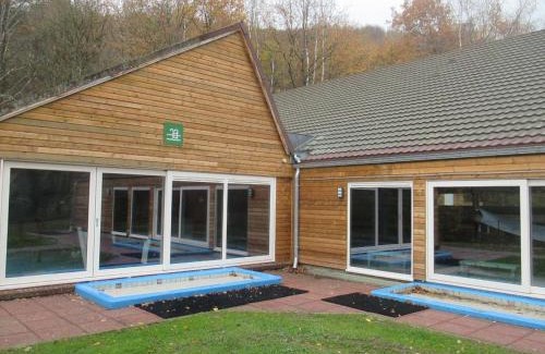 Septon Chalet De Esquí | Chalet 230 I deux-cent-trente I Gezellig chalet aan de rand van het bos - 5 persoons I Durbuy