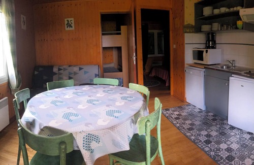 Saint-Mamet-la-Salvetat Casa | Chalet 3 Lou BRAISADOU on a farm, with heated indoor swimming pool