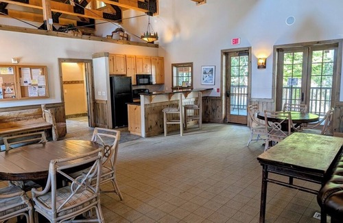 Government Camp Chalet De Esquí | Chalet 36 at the Official Collins Lake Resort