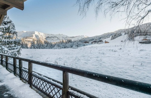 Le Planellet Chalet De Esquí | Alquiler Chalet Alpino 4 Habitaciones con Terraza y Jardín en Megève