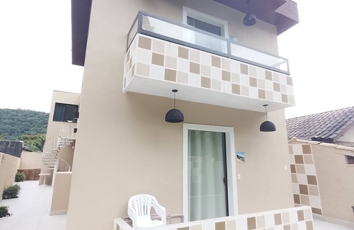 Caraguatatuba Chalet De Esquí | Chalet 4🏠 private kitchen in gated community! OPENING! 1st floor