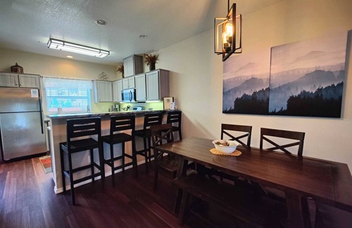 Government Camp Chalet De Esquí | Chalet 45 at the Official Collins Lake Resort