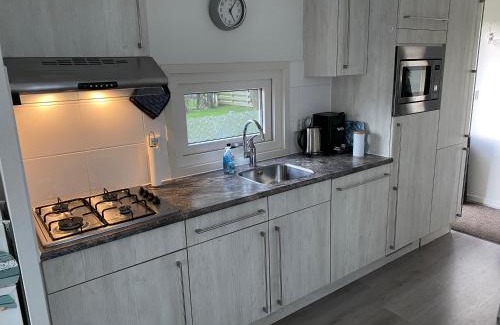 Sint Maarten Chalet De Esquí | Chalet 505 op Recreatiepark De Wielen