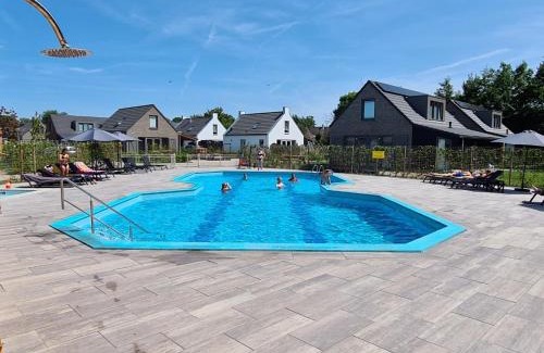 Sint Maarten Chalet De Esquí | Chalet 539 op Recreatiepark De Wielen