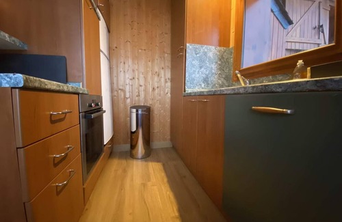 Germ Chalet De Esquí | CHALET HERMOSO 7 en la estación de esquí en los Pirineos - con chimenea