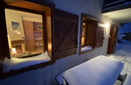 Germ Chalet De Esquí | CHALET HERMOSO 7 en la estación de esquí en los Pirineos - con chimenea