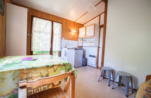 Montreal Chalet De Esquí | CHALET 9 -Terraza, muebles de jardín, hermosa vista, piscina, entretenimiento de verano