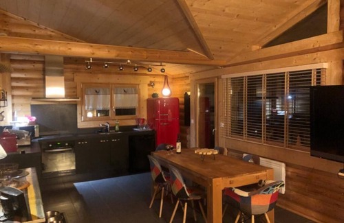 Font-Romeu-Odeillo-Via Chalet De Esquí | Chalet Avec Jardin, a 50 Mètres du bus des Pistes