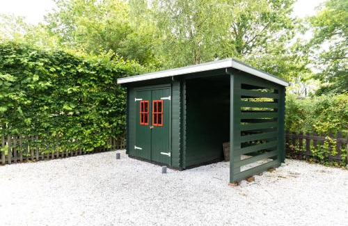 Sint Maartensvlotbrug Chalet De Esquí | Chalet aan de kust