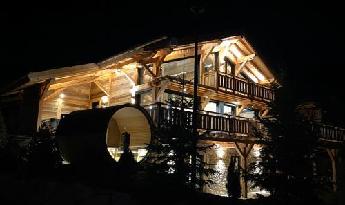 Superbolquere Chalet De Esquí | Chalet Aguila - Jacuzzi et sauna panoramique - Construit en 2023