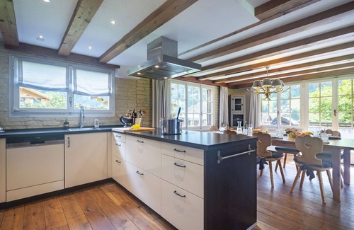 Lauterbrunnen Casa | Chalet am Schärm by Interhome