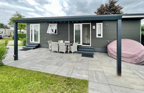 Lathum Apartamento | Chalet am See