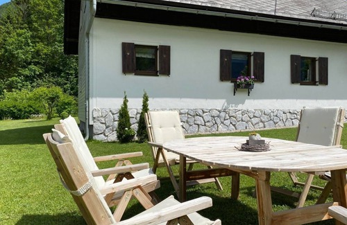 Hinterstoder Apartamento | Chalet am Weißenbach - Ferienhaus mit 4 Doppelzimmern
