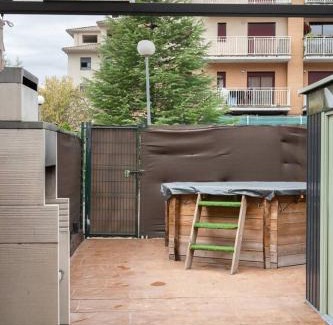 Abena Casa | Chalet Anayet l Wifi l BBQ l Terraza l Piscina l Trastero