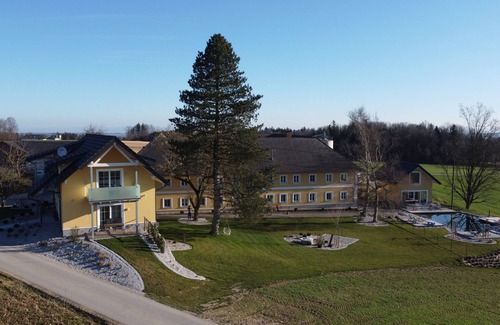 Wartberg an der Krems Apartamento | Chalet Appartement im Hoiz mit Herrlichem Panorama Fernblick in die Nahen Berge