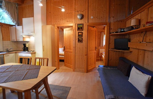 Sautens Apartamento | Chalet Astrid - Activos Apartamentos Pienz ofrece centro ecuestre
