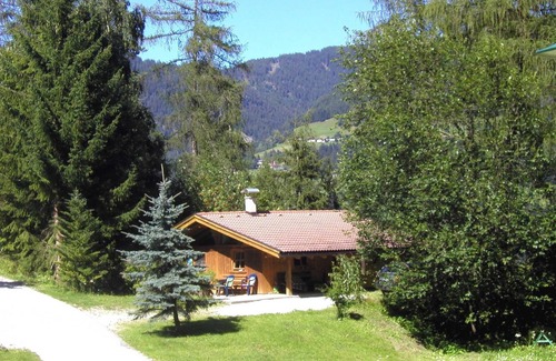 Sautens Apartamento | Chalet Astrid - Activos Apartamentos Pienz ofrece centro ecuestre