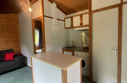 Serilhac Chalet De Esquí | Chalet au Bord de Létang, Proche de Sites Touristiques du Lot et de la Dordogne