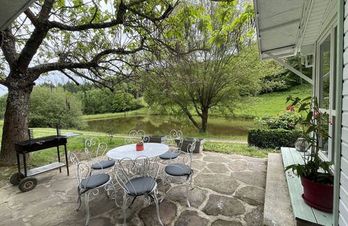 Serilhac Chalet De Esquí | Chalet au Bord de Létang, Proche de Sites Touristiques du Lot et de la Dordogne