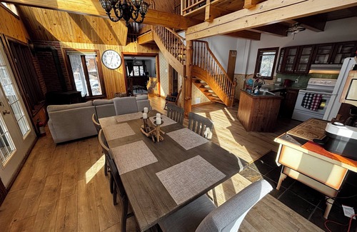 Saint Come Chalet De Esquí | Chalet au Bord de la Rivière & à Proximité de Sentiers de Randonnée Incroyables