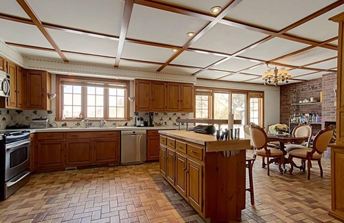 Saint-Ours Chalet De Esquí | Chalet au Bord de Leau