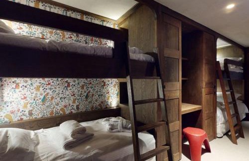 Val-d'Isere Apartamento | Chalet avec Piscine Chauffée, Accès Direct aux Pistes et Services de Luxe à Val-d'Isère - FR-1-567-108