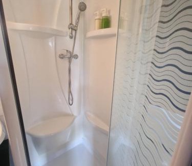 Laffrey Apartamento | Chalet avec piscine et accès au lac