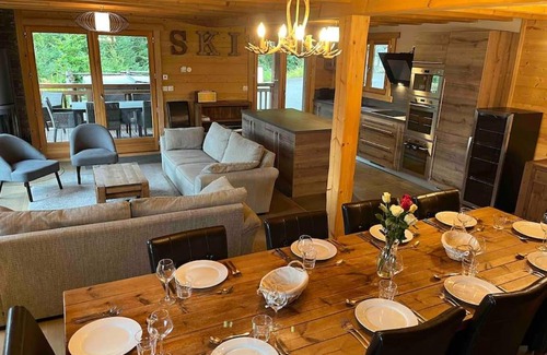 La Cote-d'Arbroz Chalet De Esquí | Chalet Balata - Charming chalet with hot tub and views