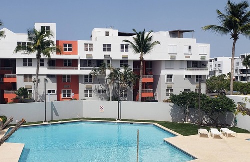 Puerto Nuevo Condominio | Chalets Beach Condo, 6 huesped c/Piscina, Parking, Control de Acceso, Gym...