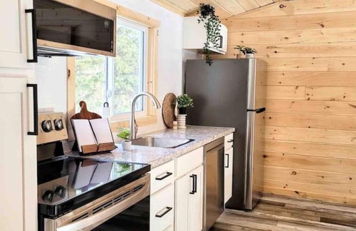 Cheticamp Casa | Chalet Bouleau Vacation Home