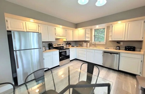 Villas Casa | Chalet By The Bay - Sleeps 12