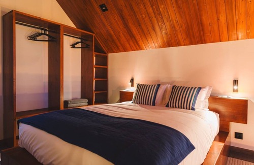 Sao Roque do Pico Chalet De Esquí | Chalet 'Cabanas Do Pico 2b' with Sea View, Wi-Fi and Air Conditioning