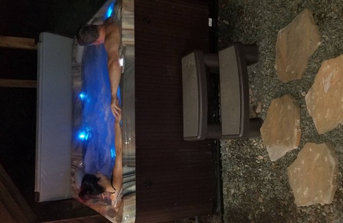 Greentown Chalet De Esquí | NUEVO Pocono Mnts Chalet Cabin-Lake Wallenpaupack-Hot Tub-Firepit-Pool Tbl-Privacy
