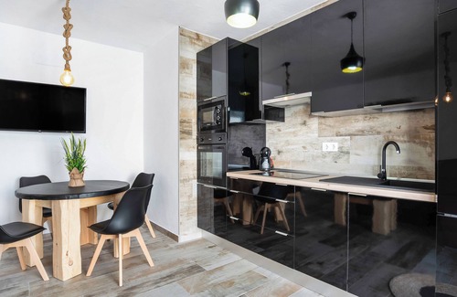 San Ambrosio Casa | Chalet "Casa Bombón" con piscina climatizada y Wi-Fi