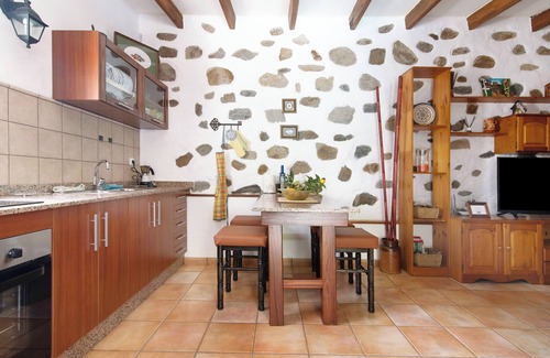 Las Lagunetas Chalet De Esquí | Chalet 'Casa Abuela Fela' con vistas a la montaña, piscina privada y Wi-Fi