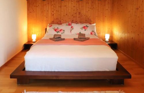 Lens Chalet De Esquí | Chalet Chalet Praline by Interhome