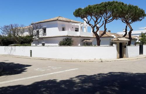 Poblado de Sancti Petri Casa | Chalet con piscina a 300 m del mar